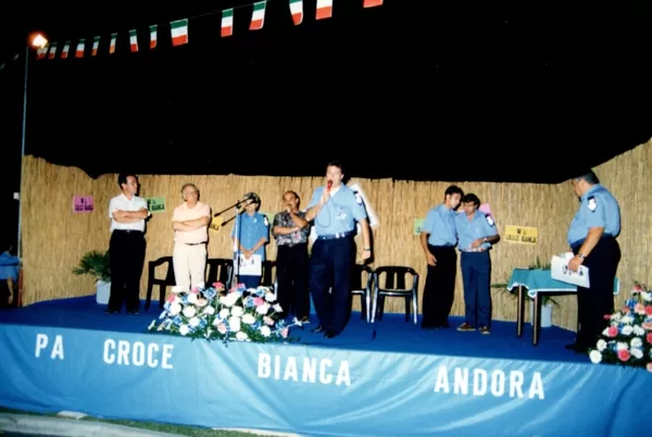 Andora 1995 premiazione militi trentessimo anniversario della fondazione